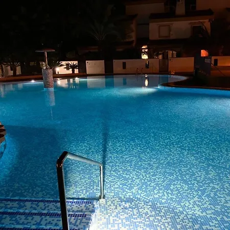 Met Nova Playa Grande Con Jardin Met A 5 Minutos Y A 3 De La Playa Oliva